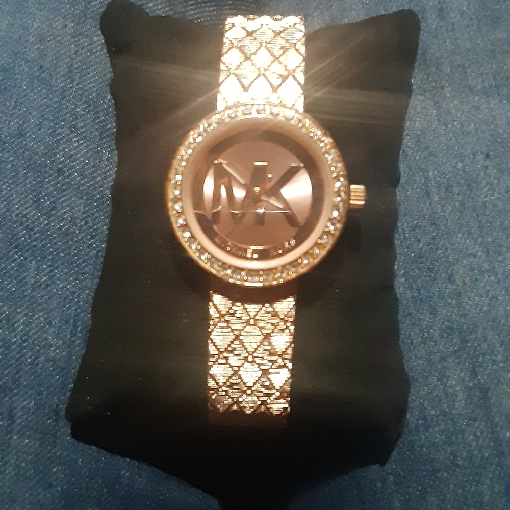 Micharl Kors watch